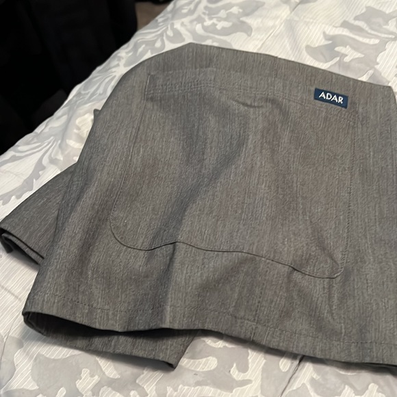 Adar Scrubs top ‘n bottom NWOT soft to the touch light weight - Picture 3 of 13